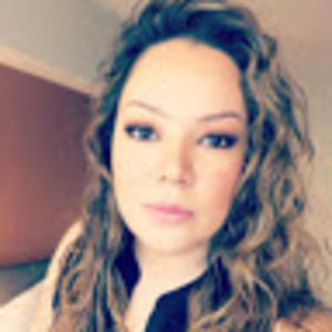 Meet your Posher, Laurie